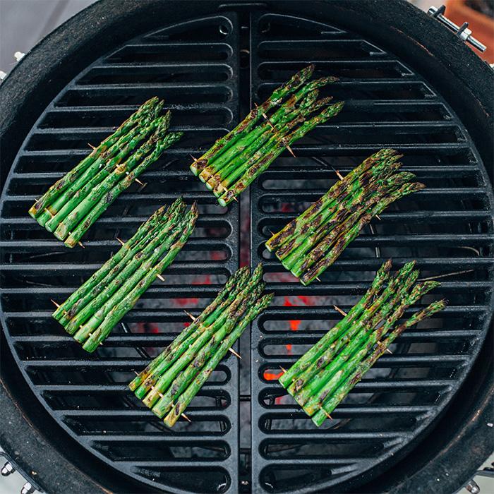 Big Joe® Series III Grill, Cover and Cast Iron Grate Bundle